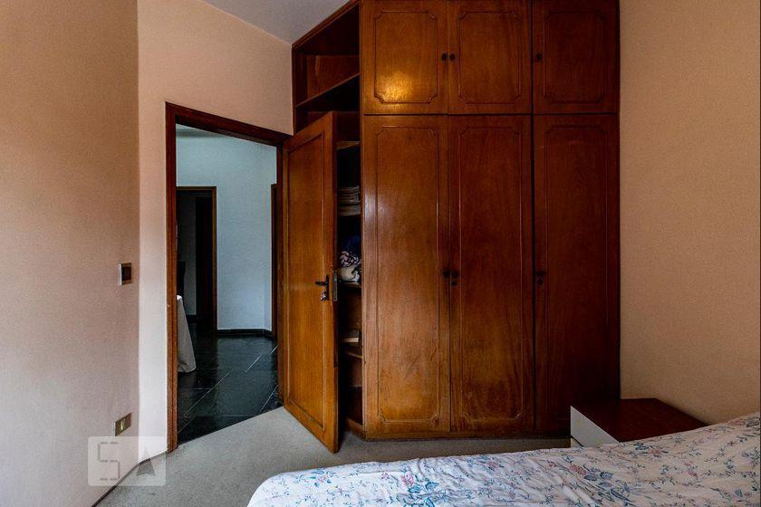 Casa à Venda – Planalto Paulista, 8 Quartos, 540 m² – São Paulo