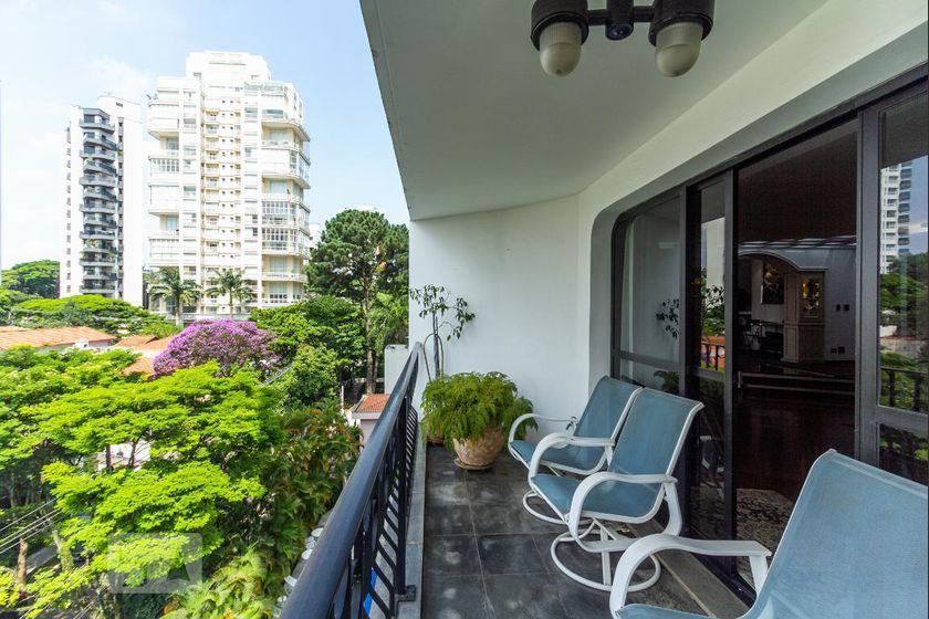 Apartamento à Venda – Moema, 3 Quartos, 294 m² – São Paulo