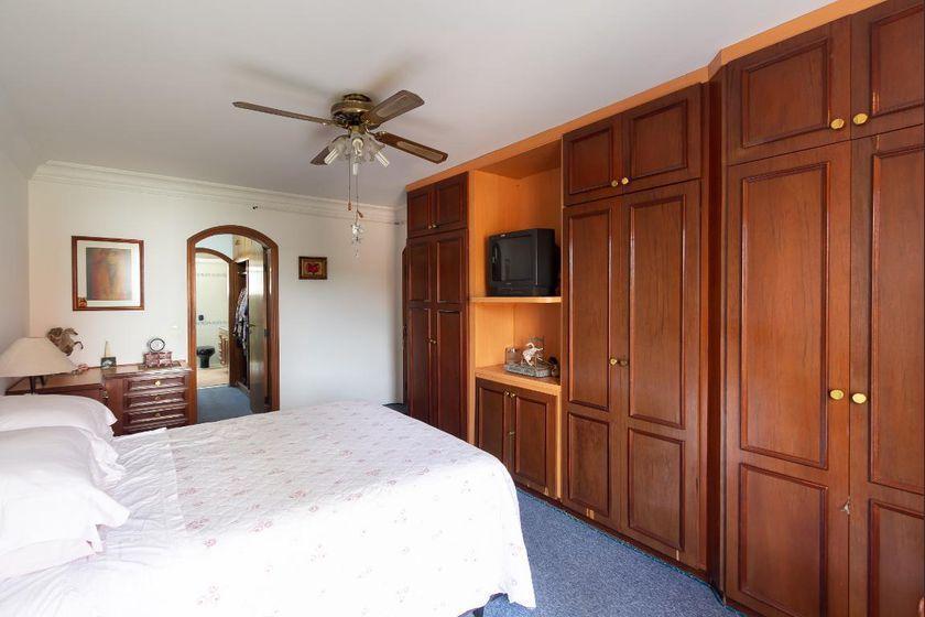 Apartamento à Venda – Moema, 3 Quartos, 294 m² – São Paulo