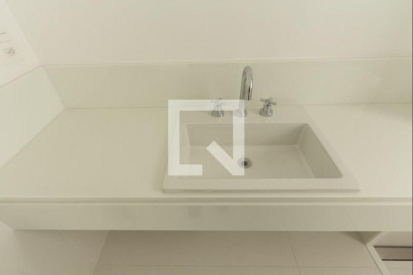 Apartamento à Venda – Moema, 5 Quartos, 374 m² – São Paulo