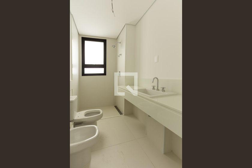 Apartamento à Venda – Moema, 5 Quartos, 374 m² – São Paulo