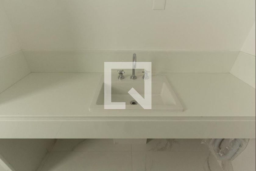 Apartamento à Venda – Moema, 5 Quartos, 374 m² – São Paulo
