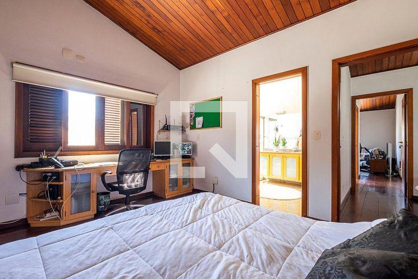 Casa à Venda – Alto de Pinheiros, 4 Quartos, 630 m² – São Paulo