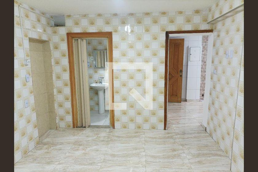Casa à Venda – Vila Santa Clara, 2 Quartos, 120 m² – São Paulo