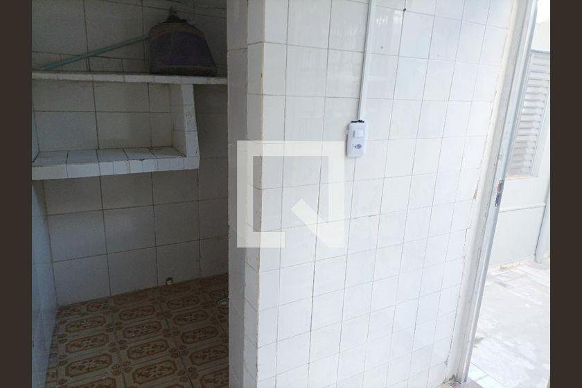Casa à Venda – Vila Santa Clara, 2 Quartos, 120 m² – São Paulo
