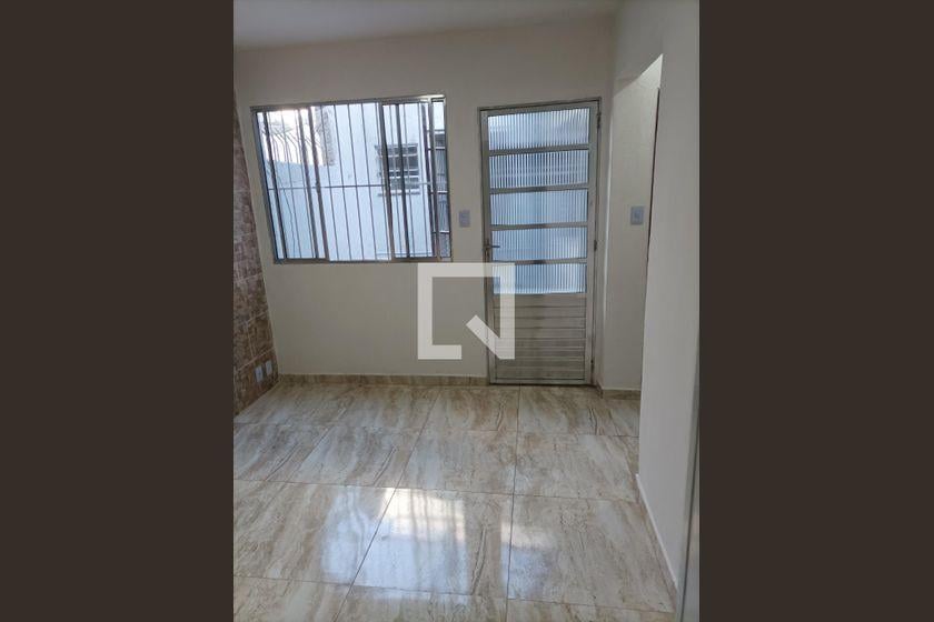 Casa à Venda – Vila Santa Clara, 2 Quartos, 120 m² – São Paulo