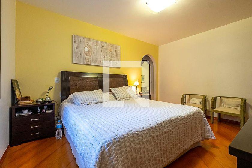 Casa à Venda – Alto de Pinheiros, 4 Quartos, 420 m² – São Paulo