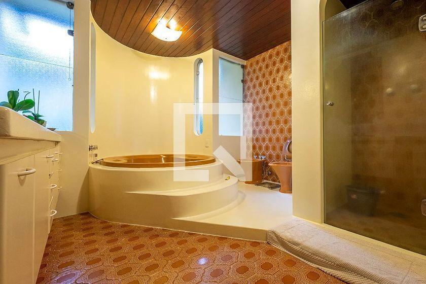 Casa à Venda – Alto de Pinheiros, 4 Quartos, 420 m² – São Paulo