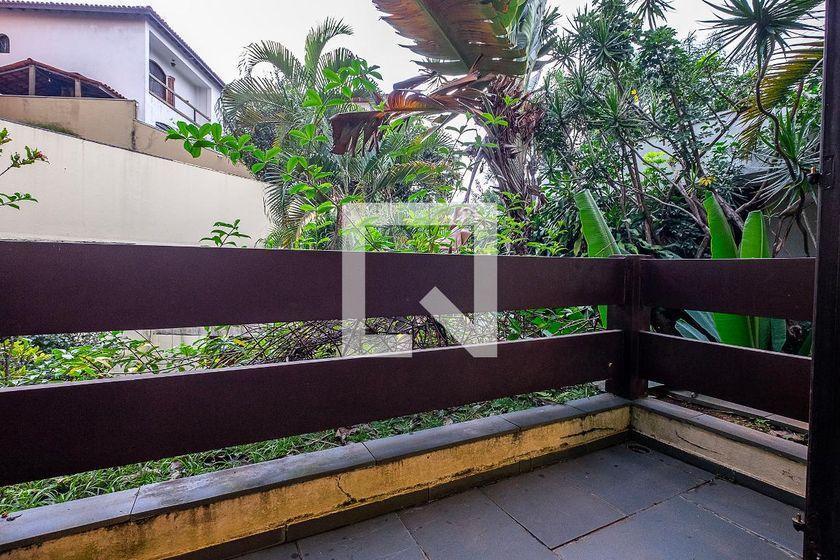 Casa à Venda – Alto de Pinheiros, 4 Quartos, 420 m² – São Paulo
