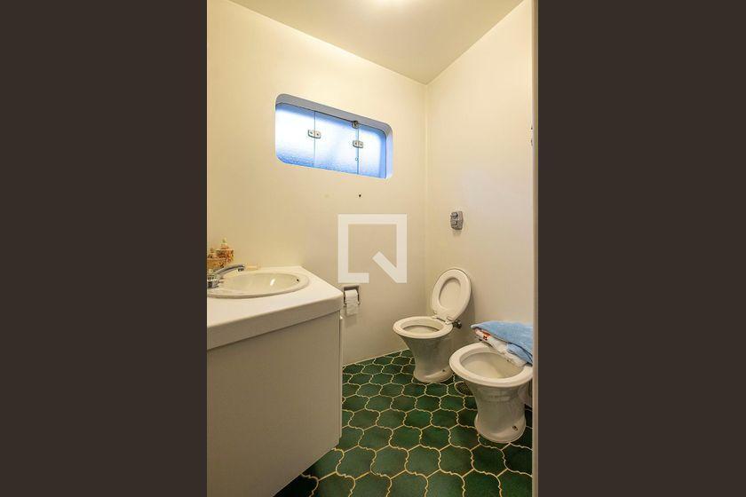 Casa à Venda – Alto de Pinheiros, 4 Quartos, 420 m² – São Paulo