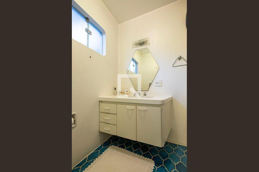 Casa à Venda – Alto de Pinheiros, 4 Quartos, 420 m² – São Paulo