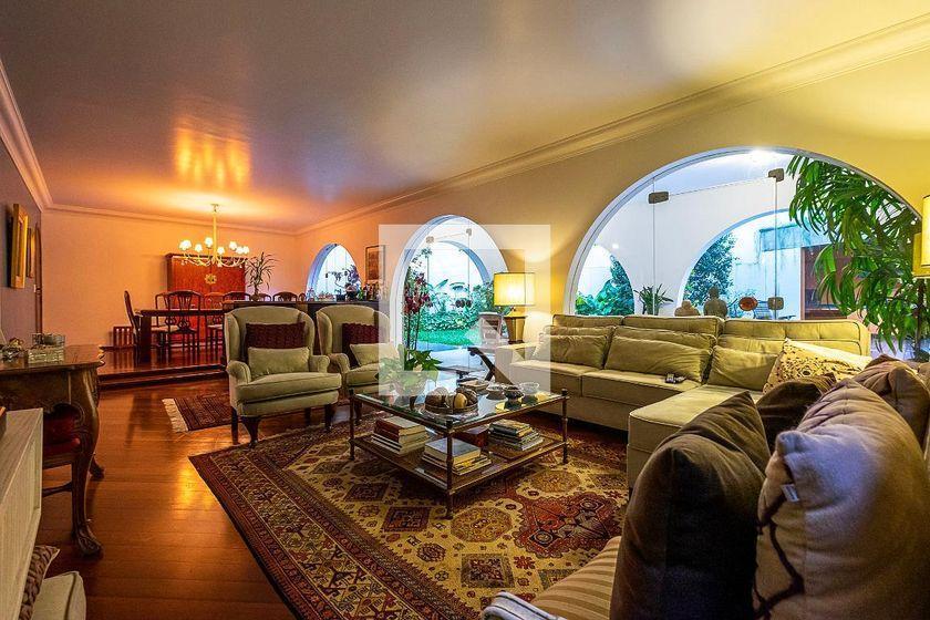 Casa à Venda – Alto de Pinheiros, 4 Quartos, 420 m² – São Paulo
