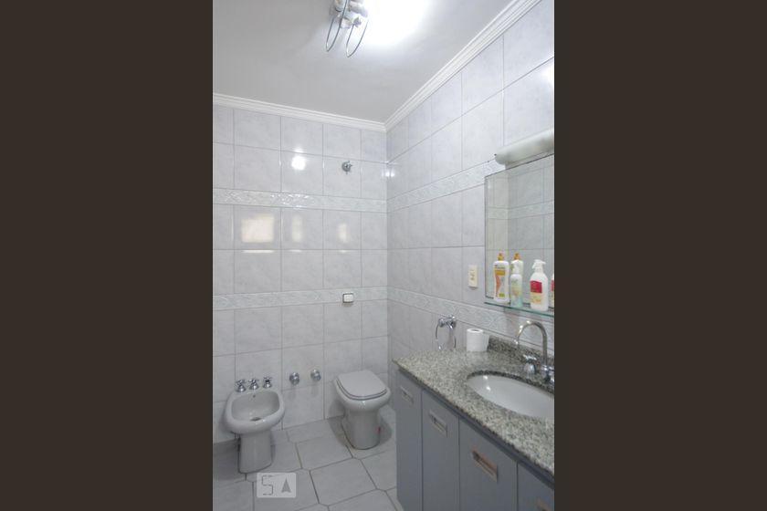Casa à Venda – Vila Carrão, 8 Quartos, 870 m² – São Paulo