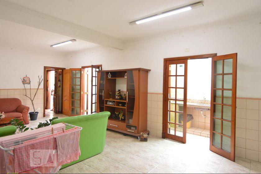 Casa à Venda – Vila Carrão, 8 Quartos, 870 m² – São Paulo