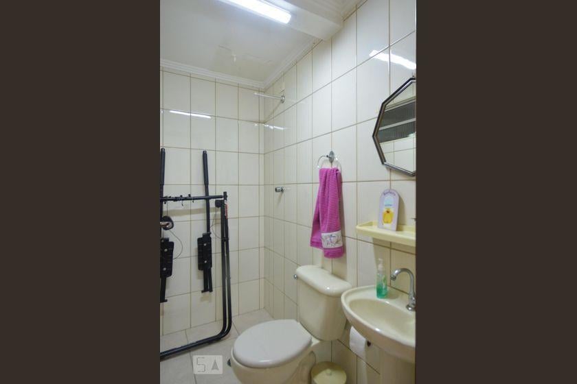 Casa à Venda – Vila Carrão, 8 Quartos, 870 m² – São Paulo