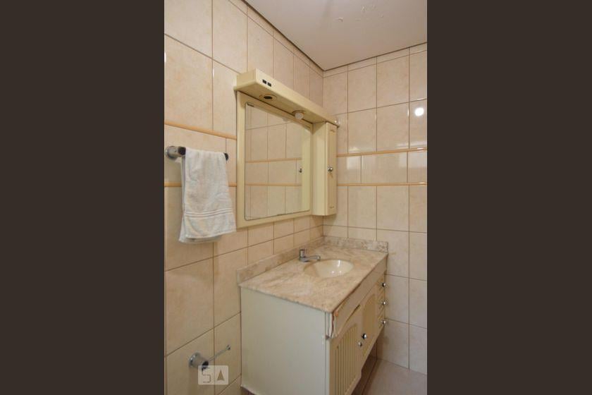 Casa à Venda – Vila Carrão, 8 Quartos, 870 m² – São Paulo
