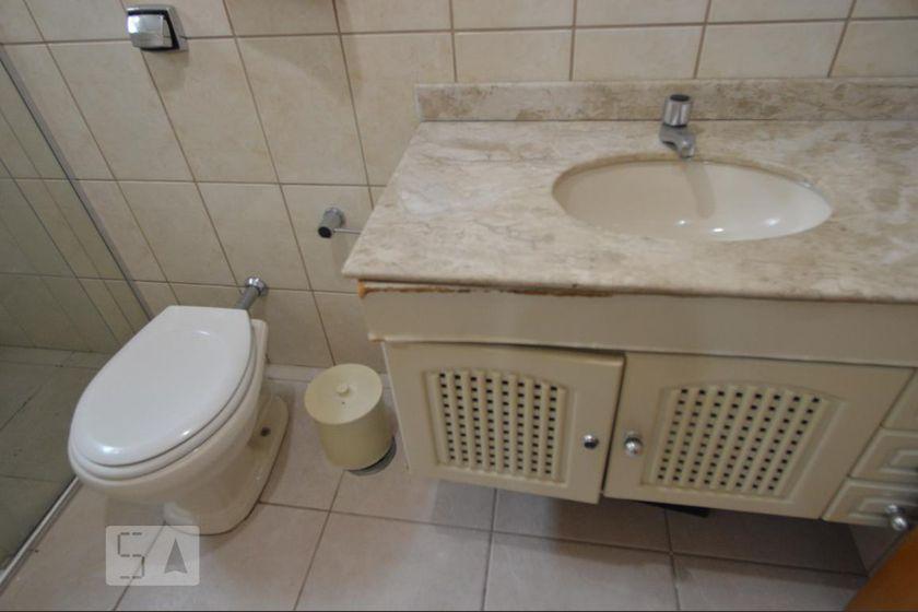 Casa à Venda – Vila Carrão, 8 Quartos, 870 m² – São Paulo