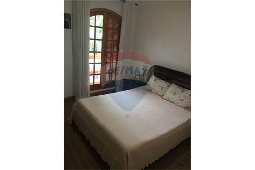 145º À venda ou Locação em Moema, fora de rota – 4 quartos, 3 garagens, com churrasqueira.