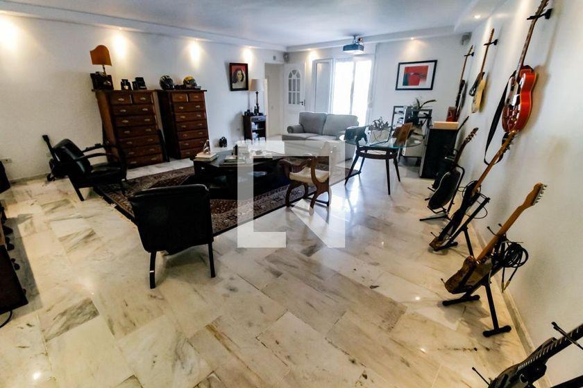 Casa à Venda – Morumbi, 6 Quartos, 450 m² – São Paulo