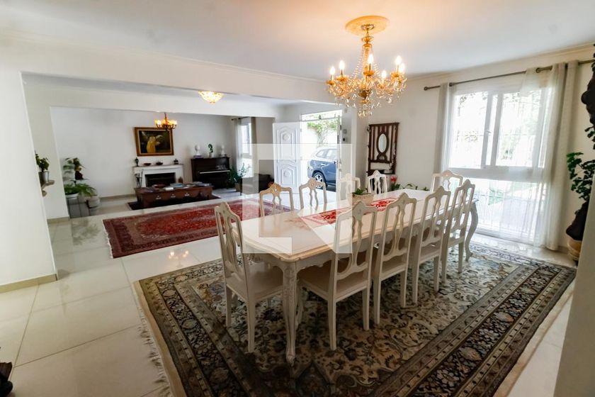 Casa à Venda – Morumbi, 6 Quartos, 450 m² – São Paulo