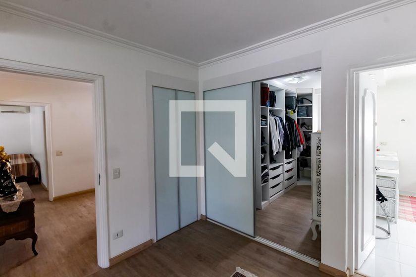 Casa à Venda – Morumbi, 6 Quartos, 450 m² – São Paulo