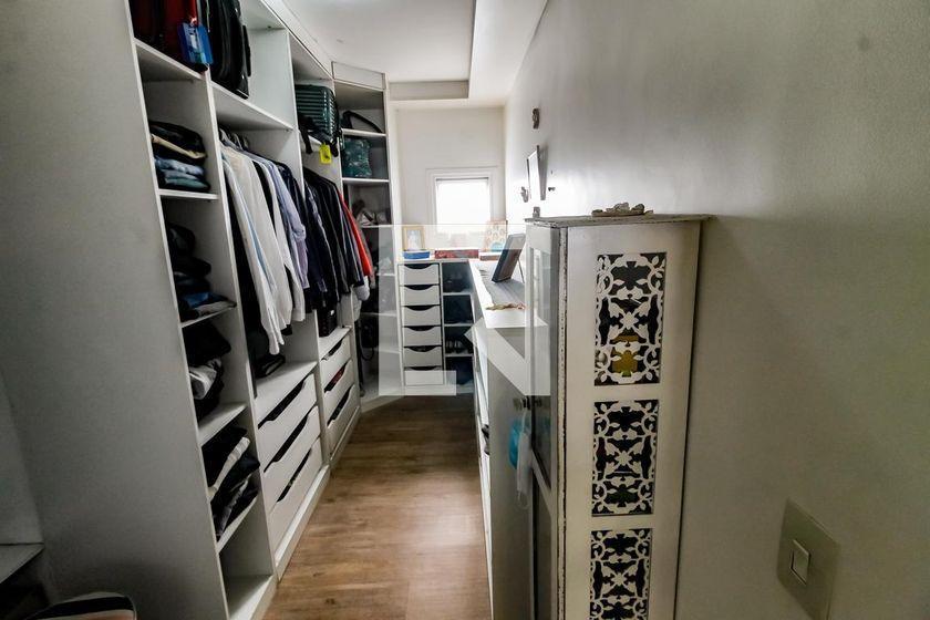 Casa à Venda – Morumbi, 6 Quartos, 450 m² – São Paulo