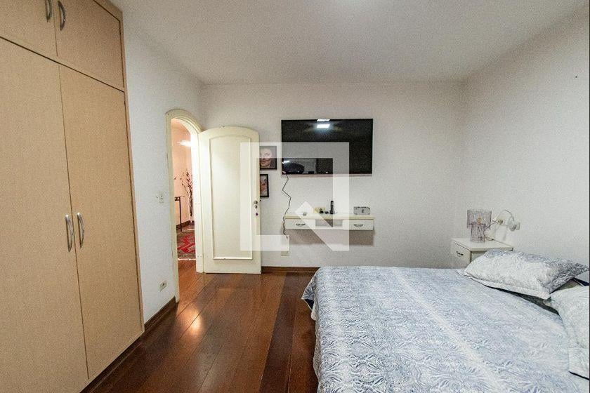Casa à Venda – Vila Mariana, 3 Quartos, 483 m² – São Paulo