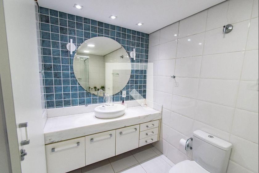 Casa à Venda – Vila Mariana, 3 Quartos, 483 m² – São Paulo