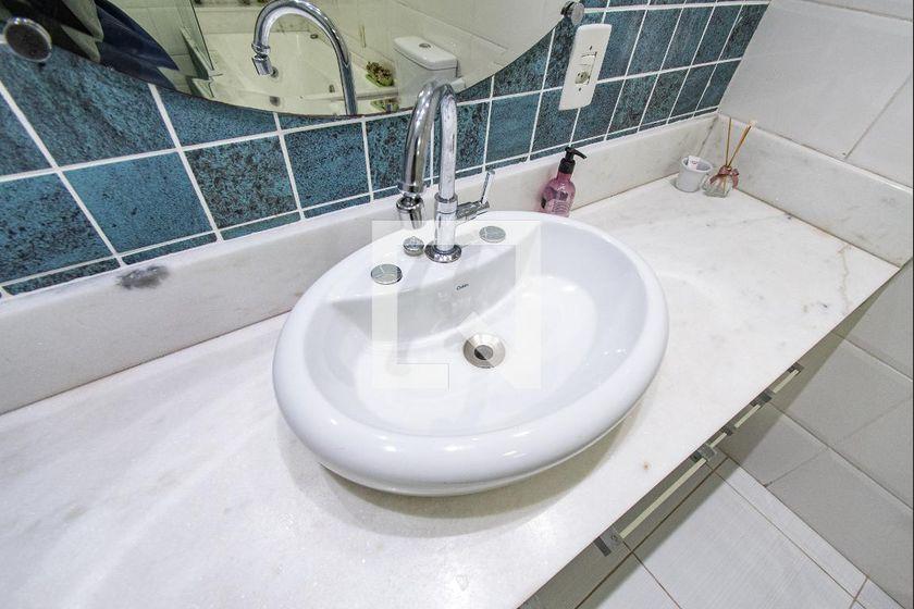 Casa à Venda – Vila Mariana, 3 Quartos, 483 m² – São Paulo