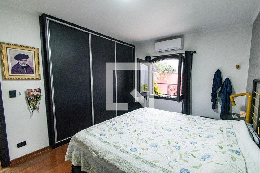 Casa à Venda – Vila Mariana, 3 Quartos, 483 m² – São Paulo