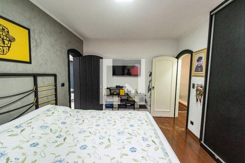Casa à Venda – Vila Mariana, 3 Quartos, 483 m² – São Paulo