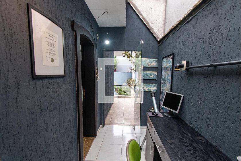 Casa à Venda – Vila Mariana, 3 Quartos, 483 m² – São Paulo