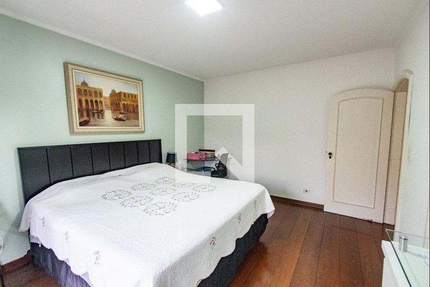 Casa à Venda – Vila Mariana, 3 Quartos, 483 m² – São Paulo