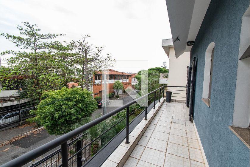 Casa à Venda – Vila Mariana, 3 Quartos, 483 m² – São Paulo