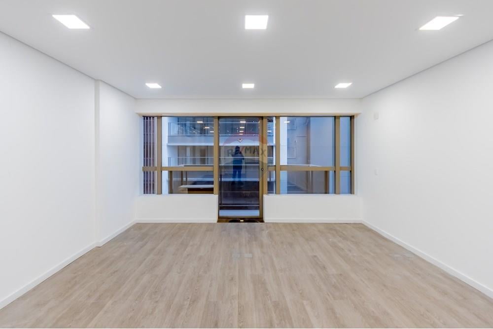 Sala Comercial à venda 50m² na Rua Cerro Corá – Vila Romana