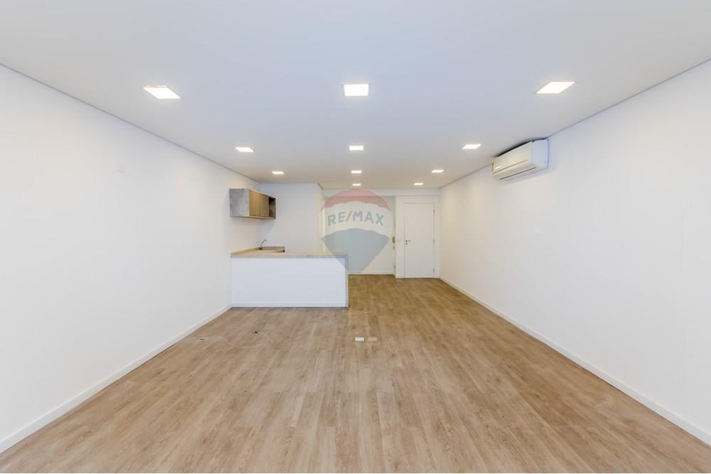 Sala Comercial à venda 50m² na Rua Cerro Corá – Vila Romana