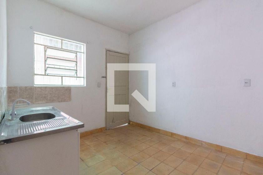 Casa à Venda – Itaquera, 1 Quarto, 90 m² – São Paulo