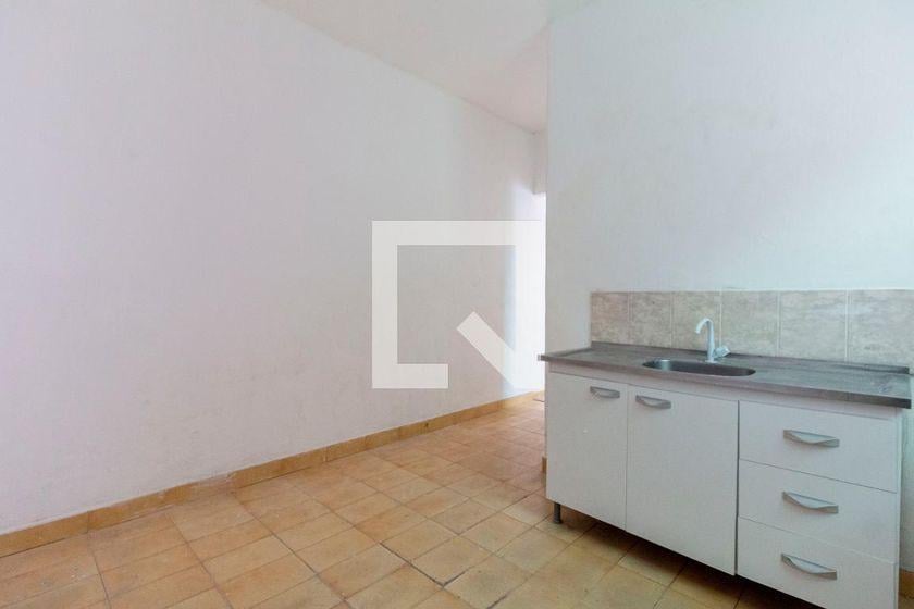 Casa à Venda – Itaquera, 1 Quarto, 90 m² – São Paulo