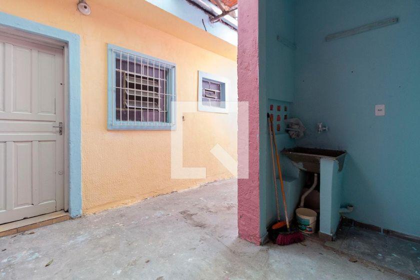 Casa à Venda – Itaquera, 1 Quarto, 90 m² – São Paulo