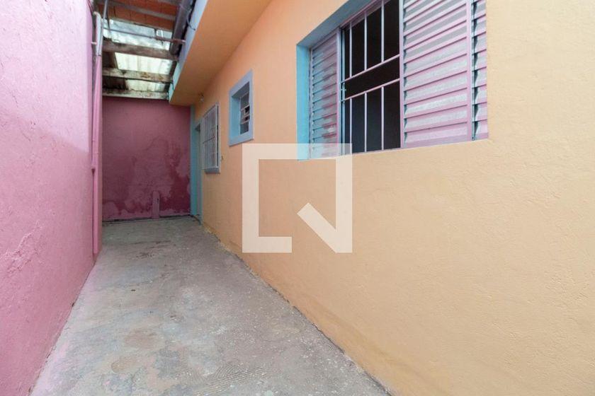 Casa à Venda – Itaquera, 1 Quarto, 90 m² – São Paulo