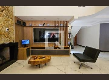Casa à Venda – Interlagos, 6 Quartos, 714 m² – São Paulo
