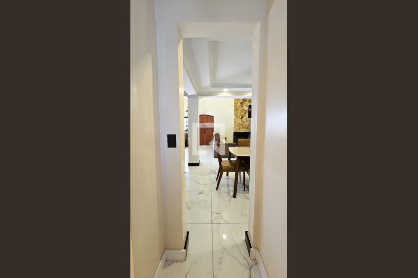 Casa à Venda – Interlagos, 6 Quartos, 714 m² – São Paulo