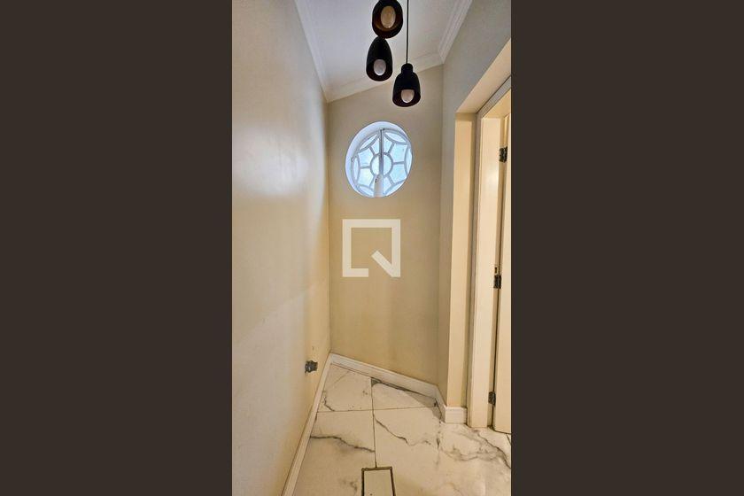 Casa à Venda – Interlagos, 6 Quartos, 714 m² – São Paulo