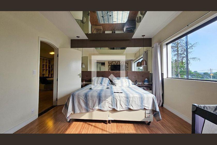 Casa à Venda – Interlagos, 6 Quartos, 714 m² – São Paulo