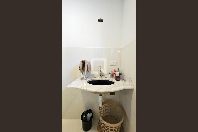 Casa à Venda – Interlagos, 6 Quartos, 714 m² – São Paulo