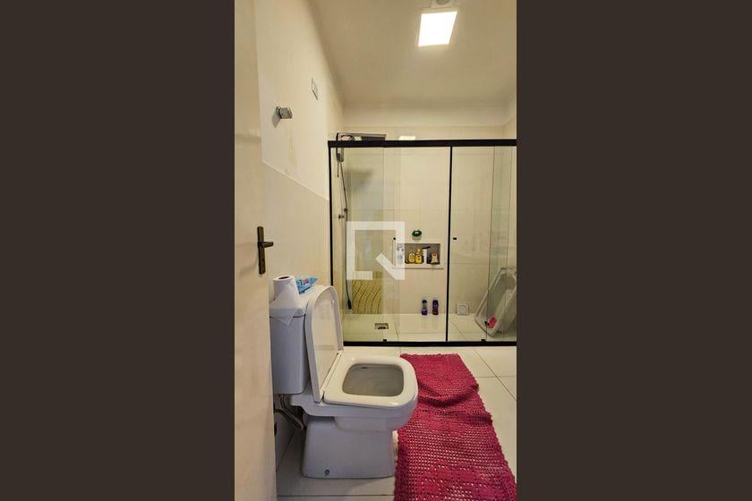 Casa à Venda – Interlagos, 6 Quartos, 714 m² – São Paulo