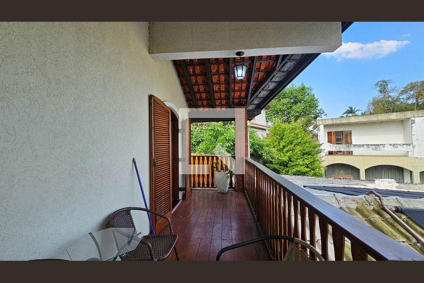 Casa à Venda – Interlagos, 6 Quartos, 714 m² – São Paulo