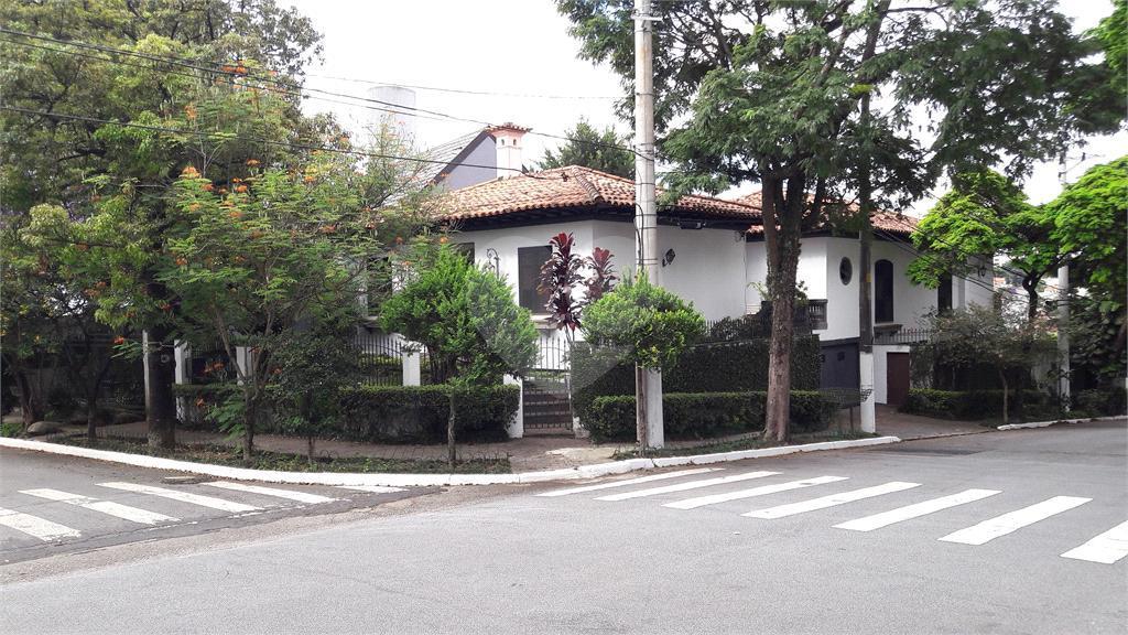 Casa térrea com 4 quartos à venda em Brooklin Paulista – SP
