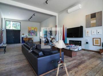 Casa à Venda – Morumbi, 2 Quartos, 700 m² – São Paulo