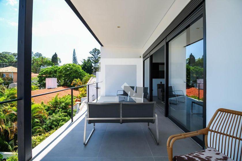 Casa à Venda – Morumbi, 2 Quartos, 700 m² – São Paulo